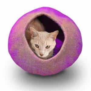 Handmade Felt Cat Cave – Cozy, Eco-Friendly Wool Bed from Nepal