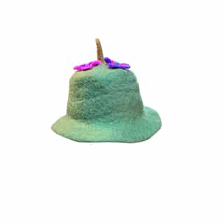 Flower on top Felt Hat_front Felt Green Hat