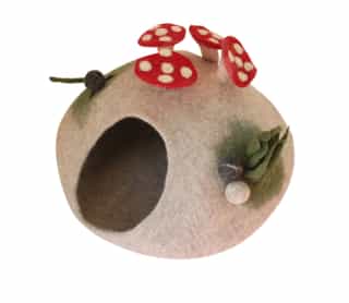 cat cave_mushroom_1 Handmade Felt Mushroom Cat Cave – Cozy, Eco-Friendly Wool Bed from Nepal